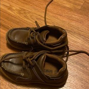 Smart fit brand brown shoes skid resistant bottom